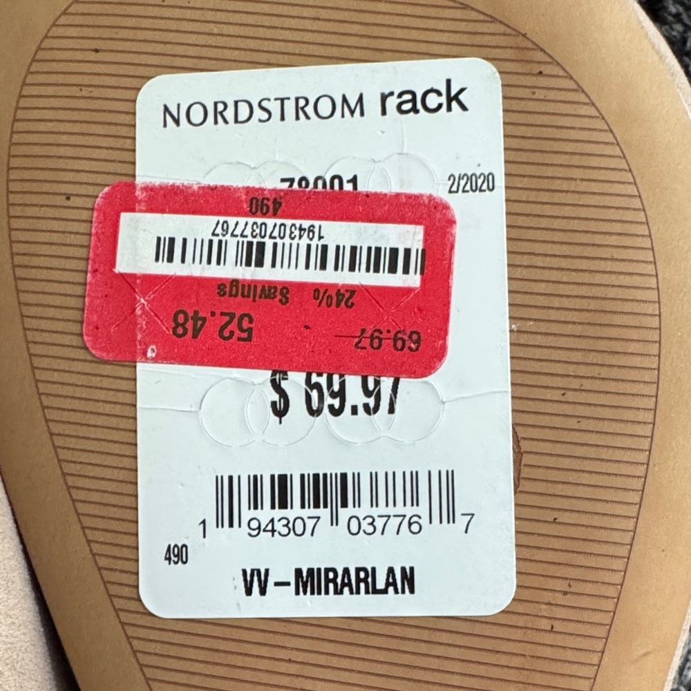 Vince Camuto Women's Beige Pointed Flats - Picture 4 of 4